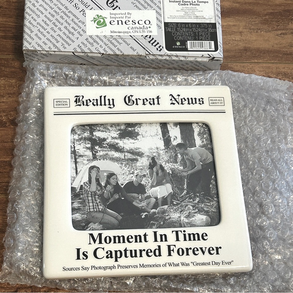 NIB ceramic tabletop picture frame white black newspaper photodisplay 4x5"inches